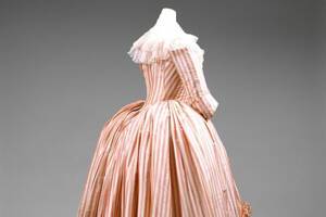 Robe à l'anglaise MET