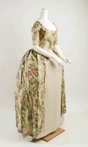 Robe à l'Anglaise (1750–75) - Metropolitan Museum of Art, New York